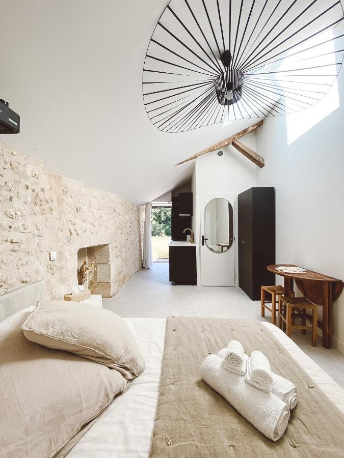 La Parenthese, Joli Studio Avec Terrasse Valeuil Ngoại thất bức ảnh