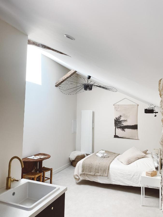 La Parenthese, Joli Studio Avec Terrasse Valeuil Ngoại thất bức ảnh